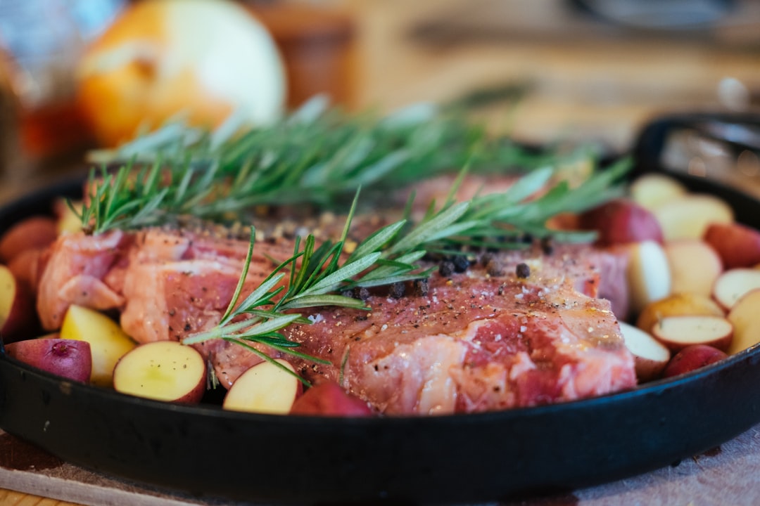 Photo Grilling steak
